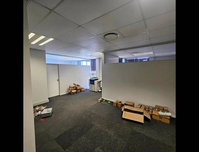 INDUSTRIAL PROPERTY TO RENT IN STIKLAND INDUSTRIAL